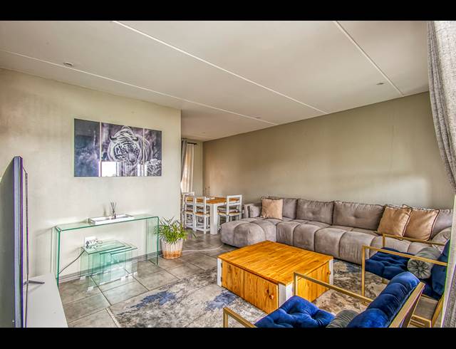3 BEDROOM TOWNHOUSE TO LET IN BROMHOF